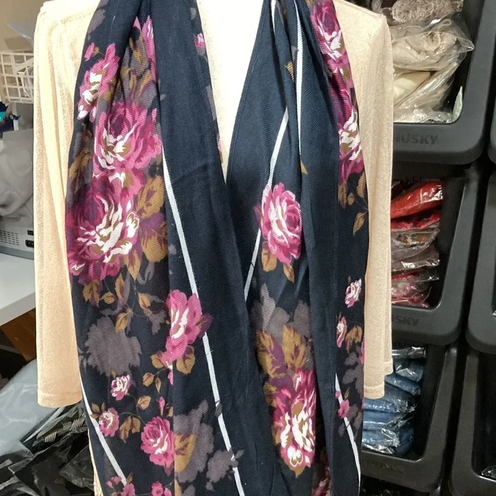 Liz Claiborne blue and purple Floral scarf rayon